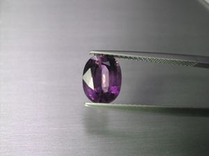 spinell 2.45 ct. violett